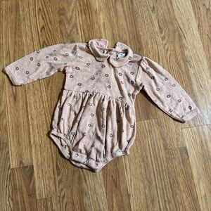 Kate Quinn Organic Cotton Bubble Bodysuit Onesie Long Sleeve Collared 12-18M